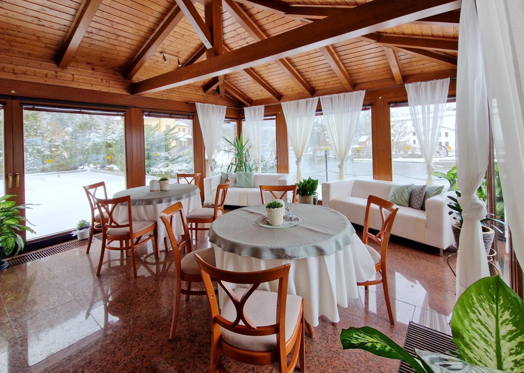 Romantik Hotel Eleonora Tabor Exterior photo